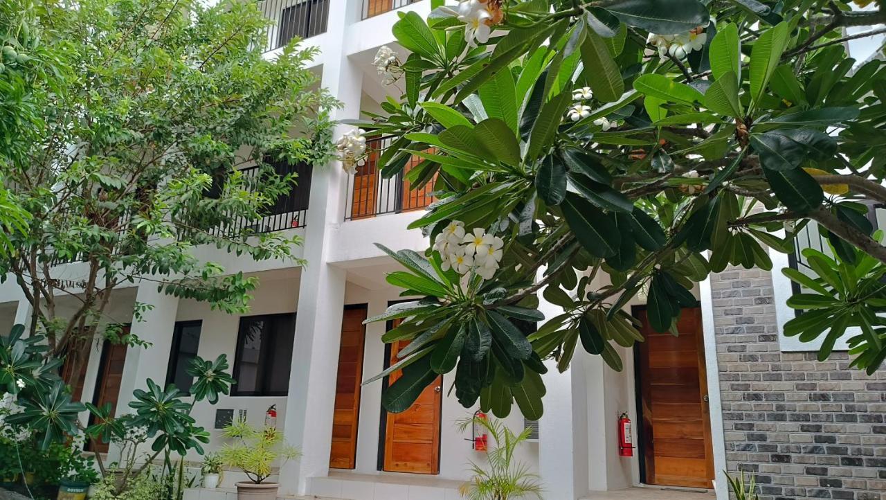 The Palines Apartment Hotel San Pedro  Exterior photo